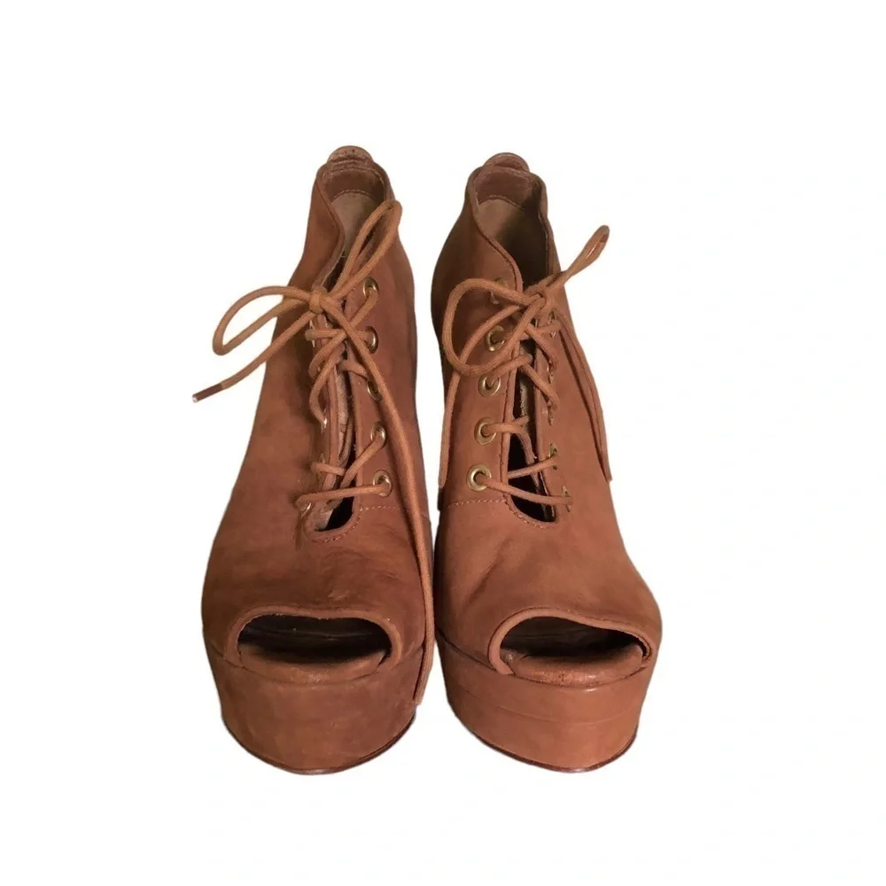 DVF Diane Von Furstenburg Payton Sandlewood Tan Peep Toe Wedge Sandal 7.5